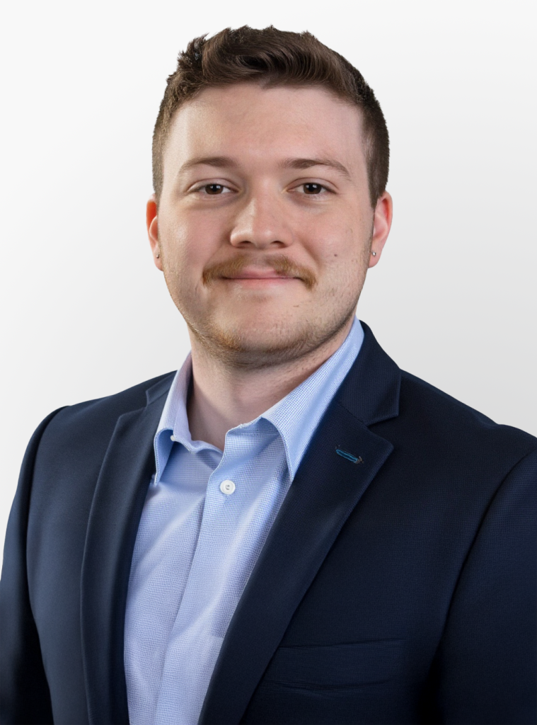 ashton rosen headshot